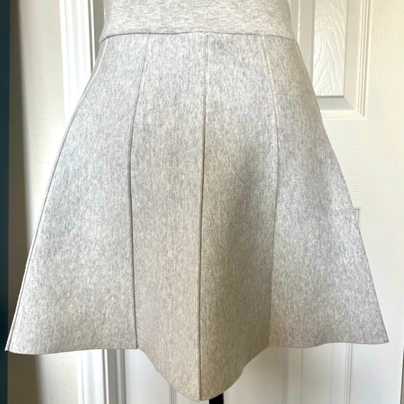 Tennis style mini skirt - Picture 3 of 3